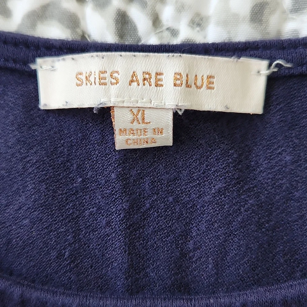 Skies Are Blue Top XL - Picture 7 of 13